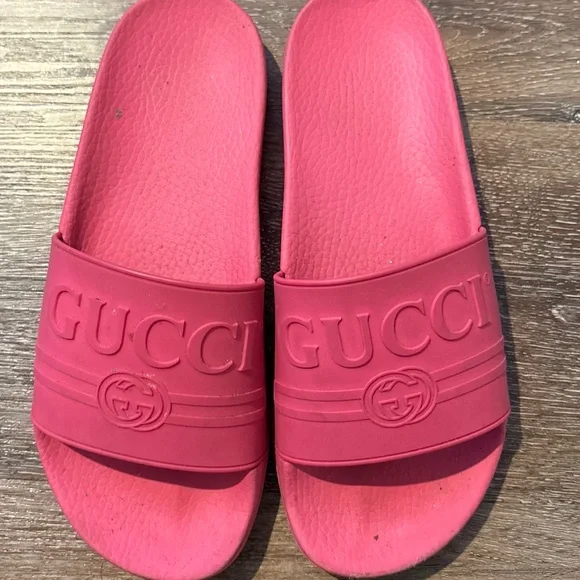 pink gucci slides used - Picture 2 of 3